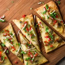 SALSA VERDE BRAISED PORK PIZZA recipe