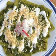 900X570 Chilaquiles Verdes