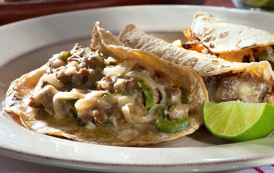 Tacos de Bistec con Queso y Rajas-Chispas Tacos