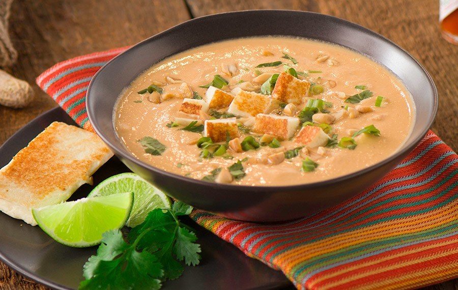 Sopa Cremosa de Cacahuate