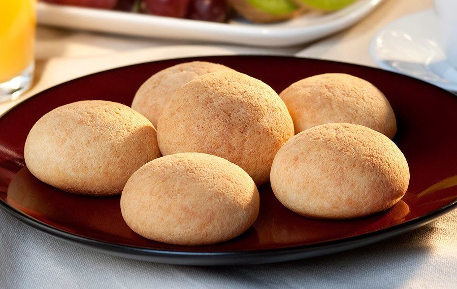 Pandebono (Pan Colombiano con Queso)