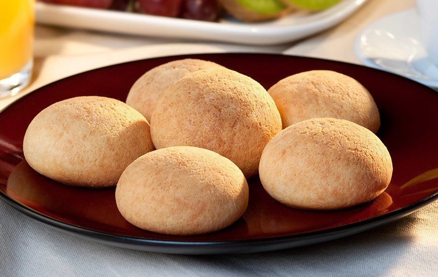 900X570 Pandebono Columbian Cheese Bread