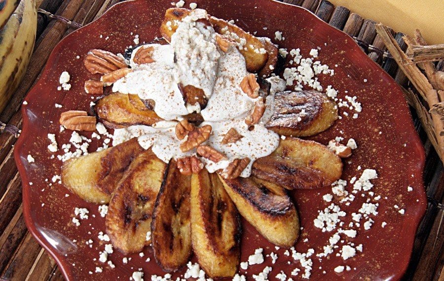 Plantains with Cream and Fresh Cheese
