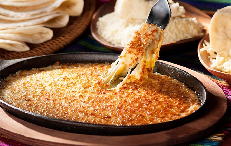 900X570 Two Cheese Fundido