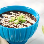 Sopa de Frijoles Negros con Chorizo