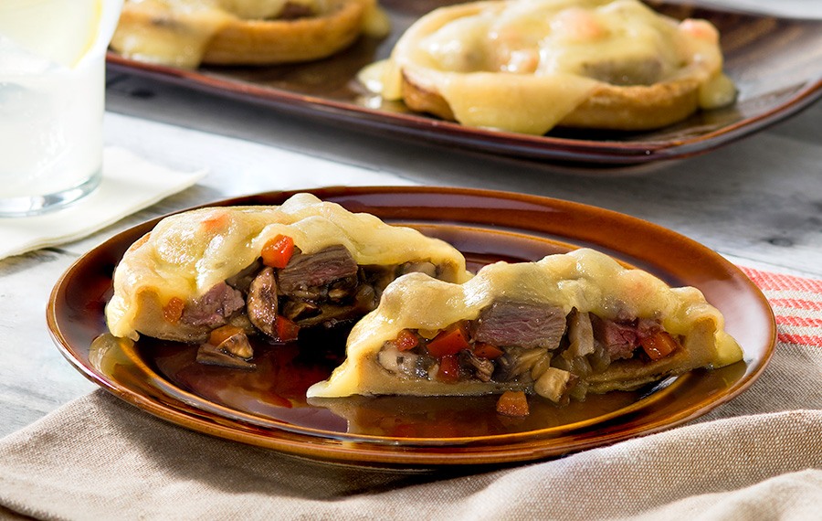 N Philly Cheese Steak Sopes 900x570