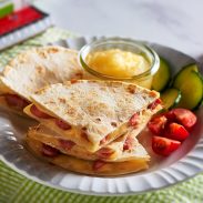 Hot Dog Quesadilla 900x570 sRGB