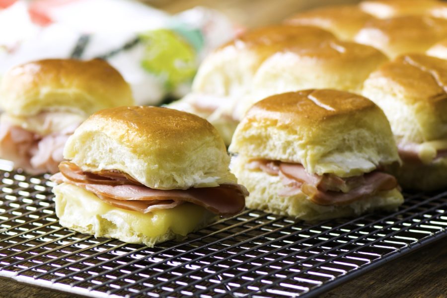 Mini Sándwiches Calientes De Jamón y Queso | ¡Qué Ricura En Tan Poco ...