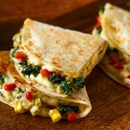 Quesadillas Vegetarianas de Kale y Vino Blanco
