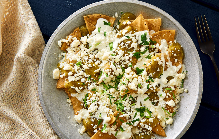 Chilaquiles with Salsa Verde 900x570 sRGB