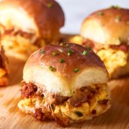 Egg and Chorizo Breakfast Sliders 07 13 17 Horiz 900x570 sRGB