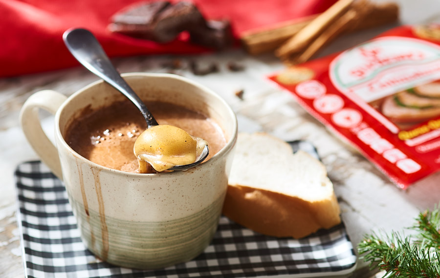 Chocolate Caliente con Queso