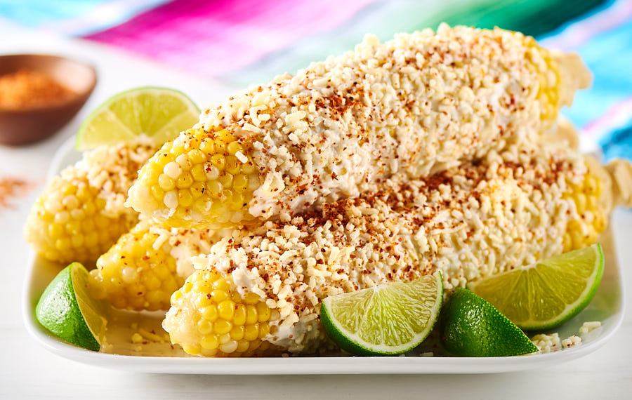 Elotes con Queso Cotija