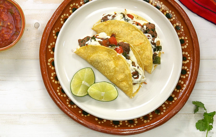 Tacos de Bistec y Queso Oaxaca