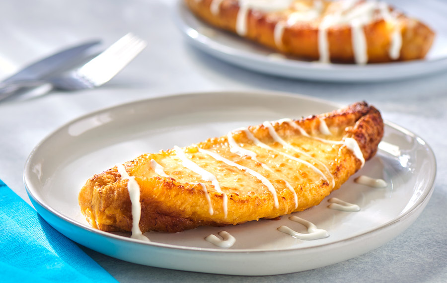 Baked Plantains Stuffed with Cheese